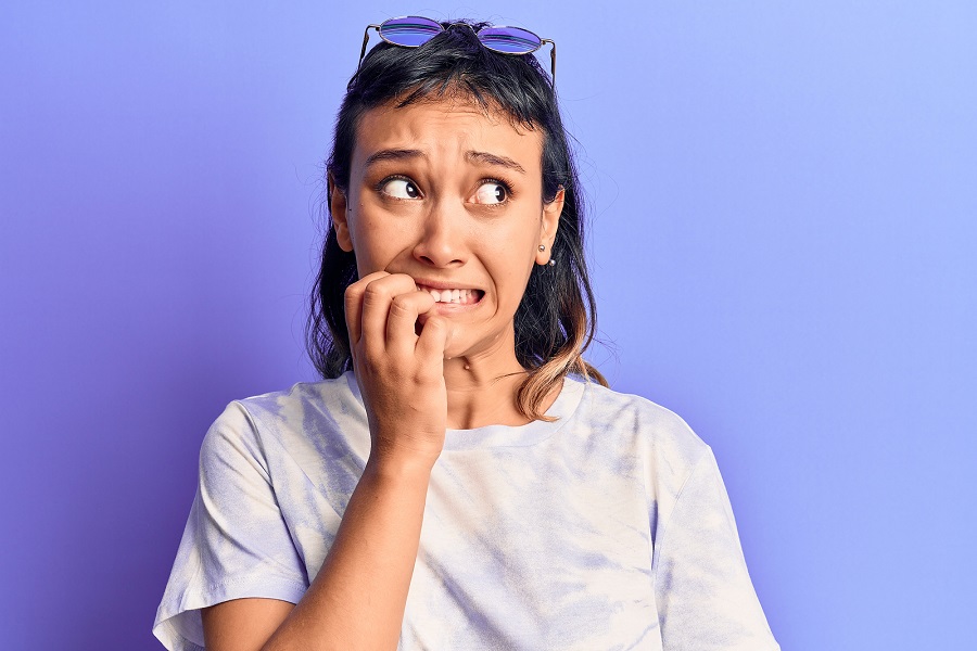 HOW A DENTIST PERFORMS DENTAL RESTORATION
