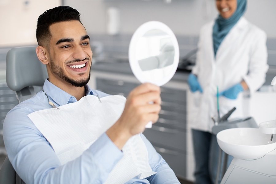 WHAT TO EXPECT FROM DENTAL IMPLANT SURGERY